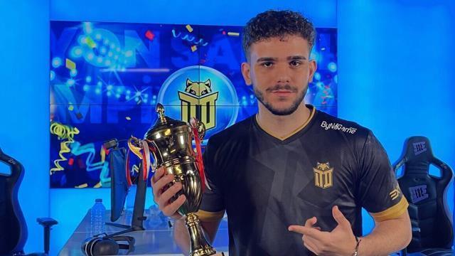 Türkiye'de bir ilk! Kupanın sahibi Merih Demiral'ın takımı oldu