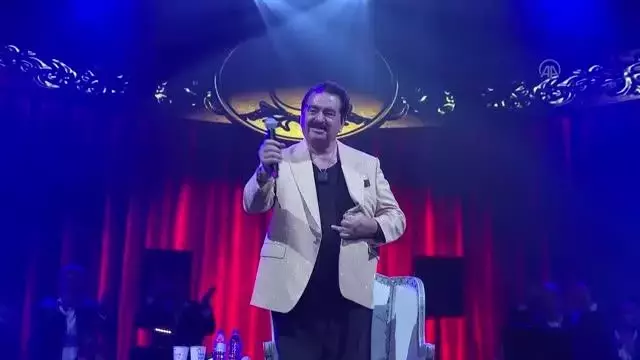 İsrail'de konser veren İbrahim Tatlıses kötü haberi verdi: Sol elim tutmuyor