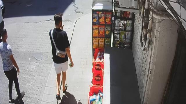 2 erkek arkadaş çırılçıplak birbirine sarılmış halde ölü bulundu! Son anları kamerada