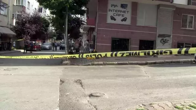 Sultangazi'de uzun namlulu silahlarla kahvehaneyi taradılar: 2 yaralı