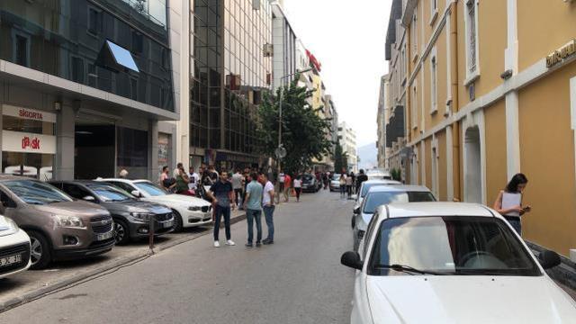 Son Dakika: Ege denizi beşik gibi! Kuşadası açıklarında 4.5 büyüklüğünde bir deprem daha meydana geldi