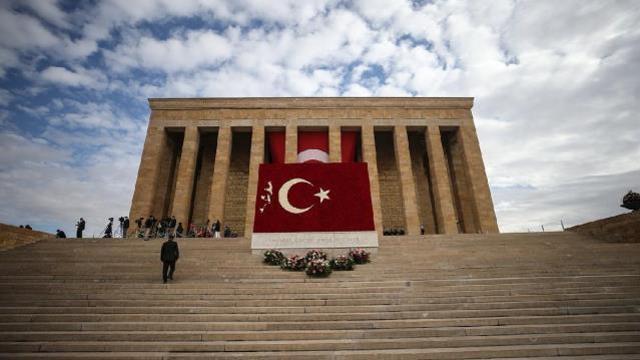 10 Kasım resmi tatil mi? 10 Kasım hangi gün? 10 Kasım'da tatil olacak mı?