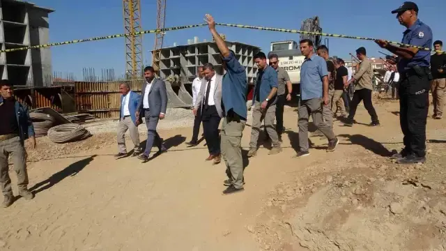 İnşatta vinç çalışanların üzerine devrildi: 3 ölü, 2 ağır yaralı