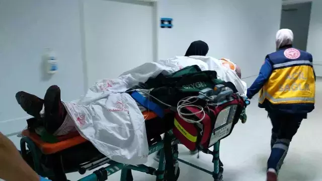 Bir an bile tereddüt etmedi! Özel güvenlik görevlisi kendini boşluğa böyle bıraktı