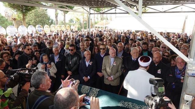Kanserden hayatını kaybeden Billur Kalkavan'ın herkesten sakladığı sırrı! Doktorlar 3 ay ömür biçmiş