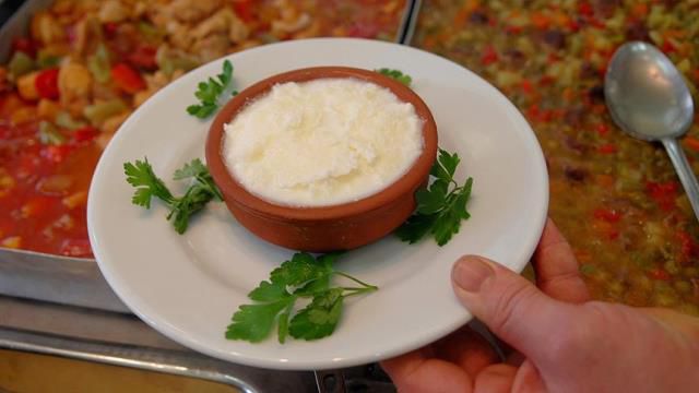 Rüyada Yoğurt Yermek ne anlama gelir? Rüyada Yoğurt yemek nasıl yorumlanır?
