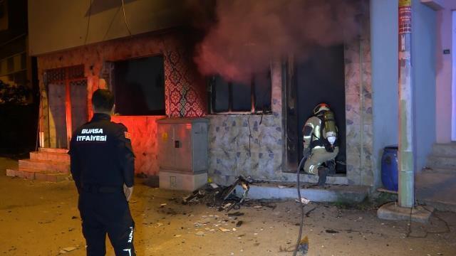 Ailesiyle 5 gün önce ateşe verdiği binayı patlamaya çalıştı