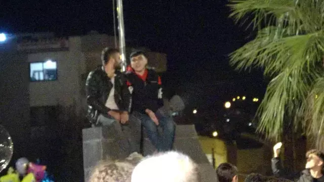 Haluk Levent'den konserde sert çıkış: Burası şehit ismi verilmiş bir park, burayı çürütmeyelim