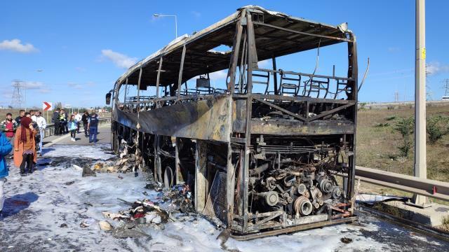 Batman'dan İstanbul'a gelen yolcu otobüsü alev alev yandı