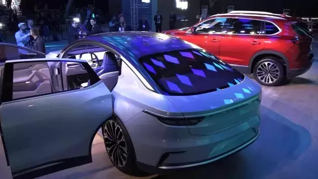 TOGG fabrikasının açılışına katılan İYİ Partili Ağıralioğlu: Doğru yapılan her şeyin arkasında dururuz