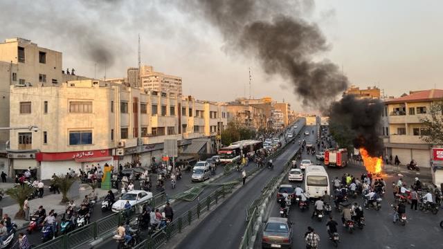 İran'dan ABD, İsrail, İngiltere ve Suudi Arabistan'a 'sabrımız sona erebilir' mesajı
