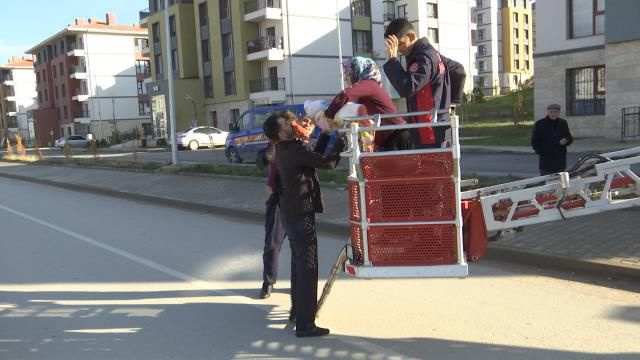 'Pişmiş tavuğun' başına gelmeyen olay onun başına geldi: Evde mahsur kaldığı için işinden kovuldu