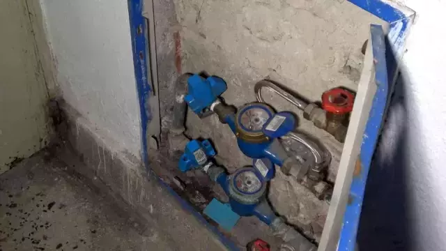 Büyük vicdansızlık! Ev sahibi, çıkarmak istediği kiracılarının suyunu kestirdi