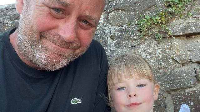 Okul çağındaki çocukları hayattan koparıyor! Büyük korku yaratan gizemli hastalığın 4 belirtisi var