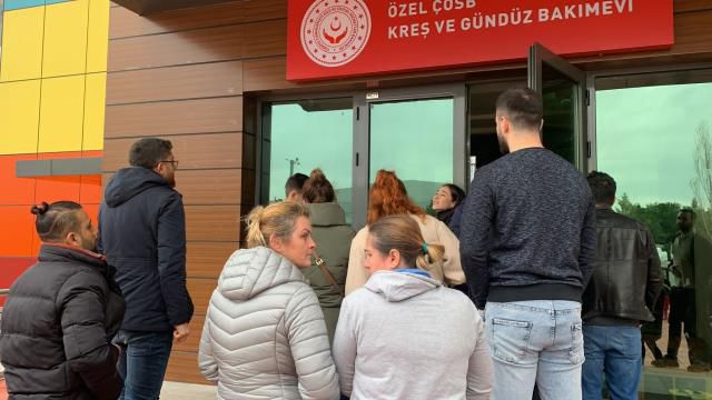 Veliler skandal görüntülerin ortaya çıktığı kreşe akın etti