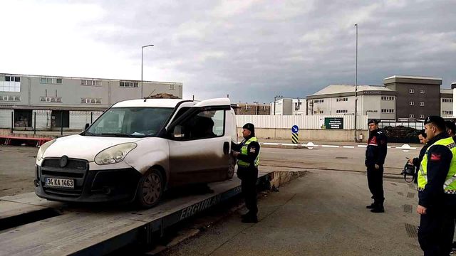Tam 700 kilo! İğrenç sakatatları vatandaşın sofrasına yollayacaklardı