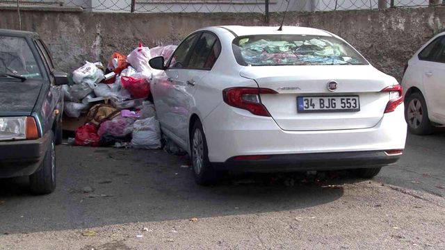 1 yıldır arabada yaşayan adam!