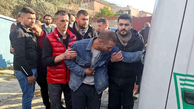 Eşi ve çocuklarına son kez dokunan acılı baba yürekleri dağladı