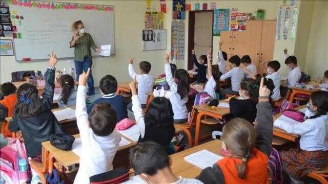 Karne günü yoklama alınır mı? Okulun son haftası yoklama alınıyor mu, son gün yok yazılma var mı? Okulun son haftası ders işlenir mi?