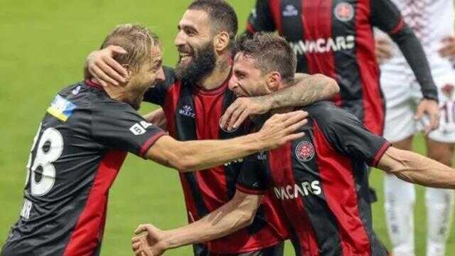 Fabio Borini kimdir? Kaç yaşında, nereli, hangi takımda oynuyor, mevkisi ne, hangi takıma transfer olacak? Fabio Borini'nin hayatı ve futbol kariyeri!