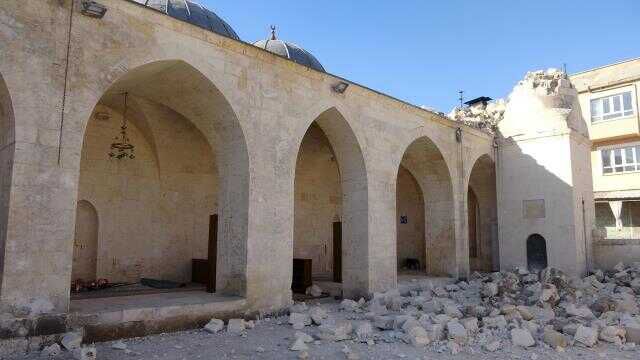 Dulkadirogulları tarafından yapılmıştı! Asırlara meydan okuyan Adıyaman Ulu Cami depremde yıkıldı