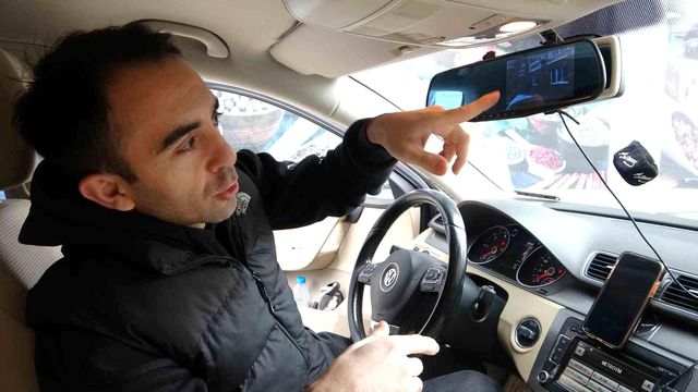 Filmleri aratmayan olay! Aracın önüne atladı, kaza süsü vermeye çalıştı
