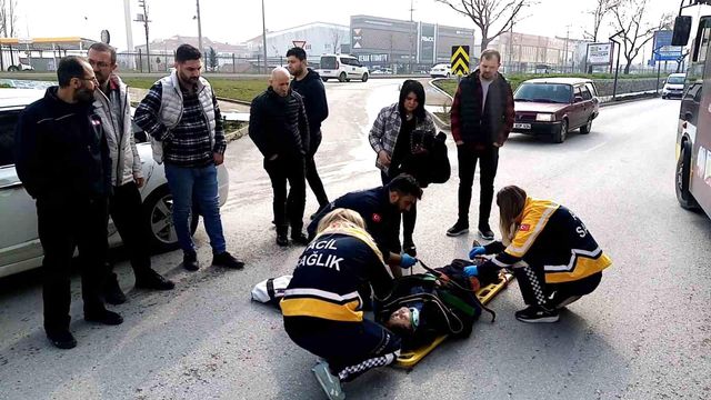 Otomobilin çarptığı kadın böyle havalandı