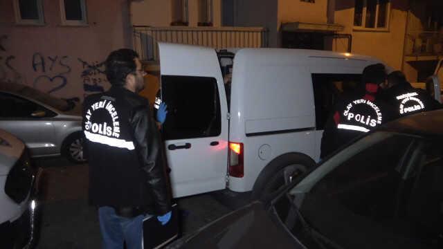 Kocasını göğsünden ve karnından bıçaklayarak öldürdü