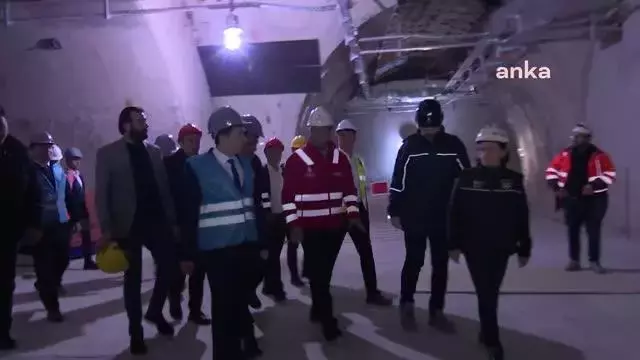 İmamoğlu'nun Çekmeköy-Sultanbeyli metro hattı inceleme gezisi miting alanına dönüştü