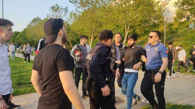 Vatandaşı rahatsız edip polise saldırdılar. Suç kayıtları ortaya çıktı