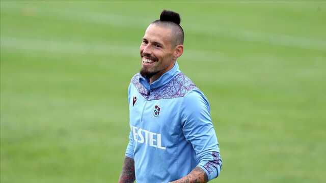 Son Dakika: Trabzonspor'un yıldızı Marek Hamsik, futbolu bırakma kararı aldı