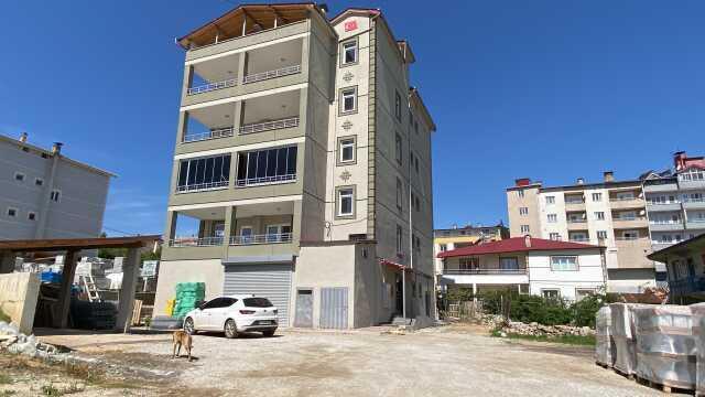 Tufanbeyli İlçe Jandarma Karakol Komutanı evinde ölü bulundu