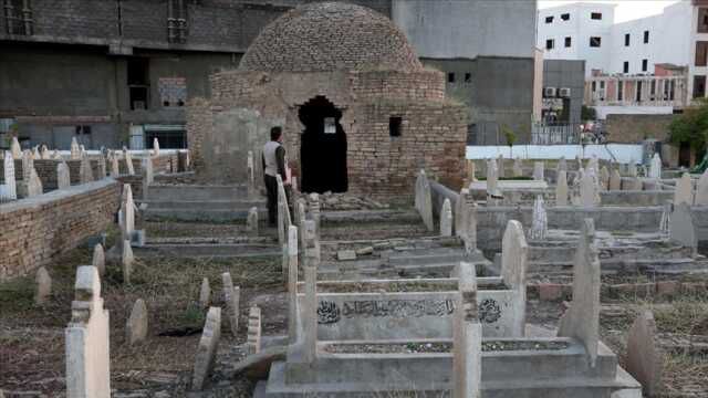 Mezarlığa abdestsiz girilir mi? Abdestsiz mezarlığa gidilir mi? Mezarlık ziyareti abdestsiz yapılır mı? Kabir ziyaretinde abdest alınır mı?