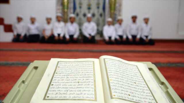 Teşrik Tekbiri nedir? Teşrik Tekbiri okunuşu, ne zaman nasıl getirilir? Teşrik tekbirleri ne zaman başlar? Kurban Bayramı'nda teşrik tekbiri nasıl get