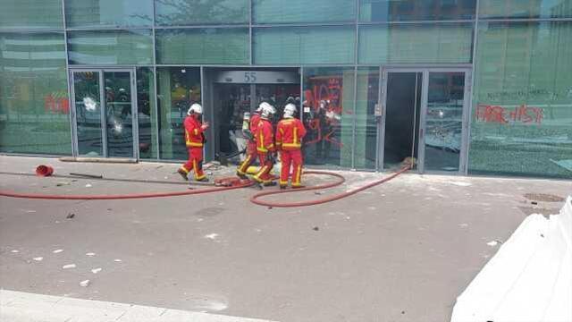 Son Dakika! Protestolar sonrası karışan Fransa'da Başbakan Borne'dan OHAL sinyali