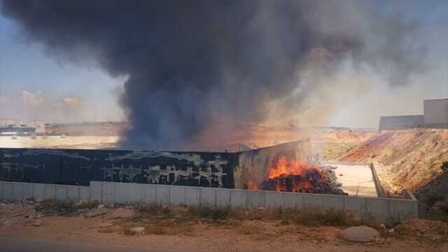 Gaziantep'te fabrikada çıkan yangına müdahale ediliyor