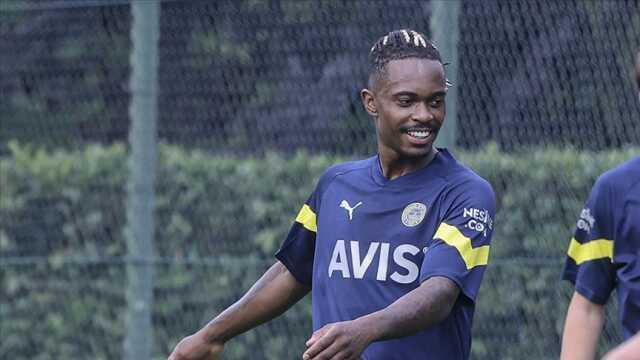 Fenerbahçe'den hiç hesapta olmayan karar! Lincoln Henrique'nin sözleşmesi askıya alınıyor