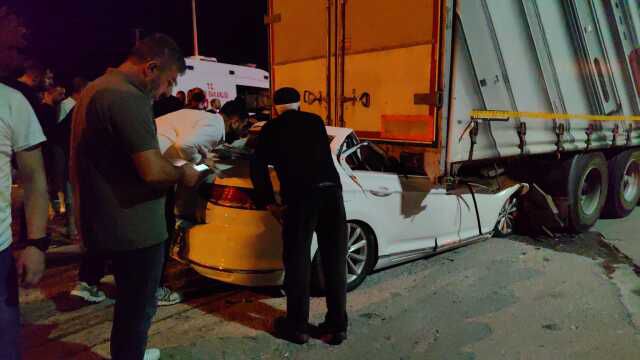 Bursa'da TIR Kazası: Otomobil Sürücüsü Hayatını Kaybetti