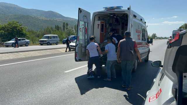 Afyonkarahisar'daki kazada ilk belirlemelere göre 4 ölü