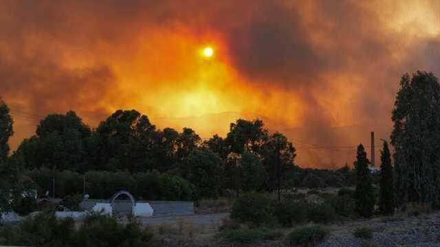 9 gündür alevlere teslim olan Rodos'ta OHAL ilan edildi