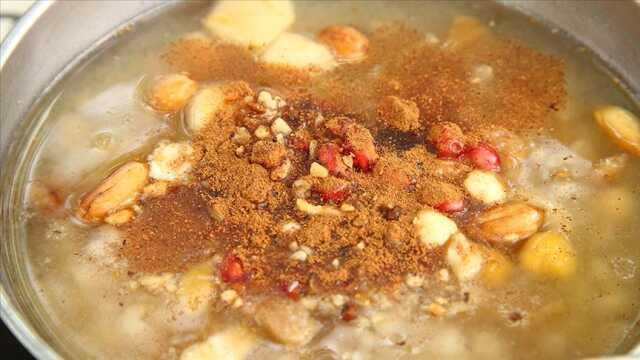 Aşure günü duaları nelerdir? Aşure günü 3 kere okunacak dua hangisi?