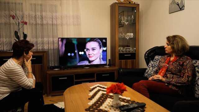 BUGÜN HANGI DİZİLER VAR? 8 Ağustos TV'deki diziler, programlar nelerdir? Kanal D, Star, Fox TV, TV8 Show TV, ATV, TRT1 bu akşamki diziler hangileri?