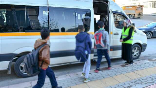 Servis ücretleri ne kadar oldu? Okul ve personel servis ücreti Ağustos 2023 ne kadar oldu?