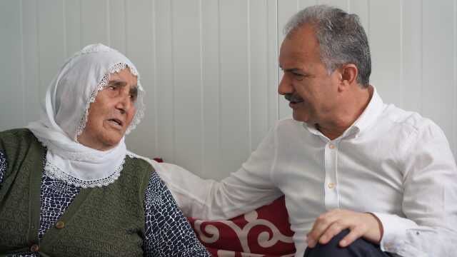 Adıyaman Belediyesi, İhtiyaç Sahiplerine Tekerlekli Sandalye Hediye Etti