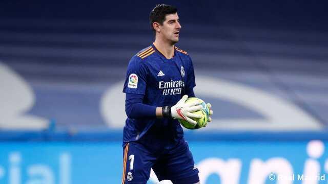 Real Madrid'de deprem! Thibaut Courtois'nın çapraz bağı koptu