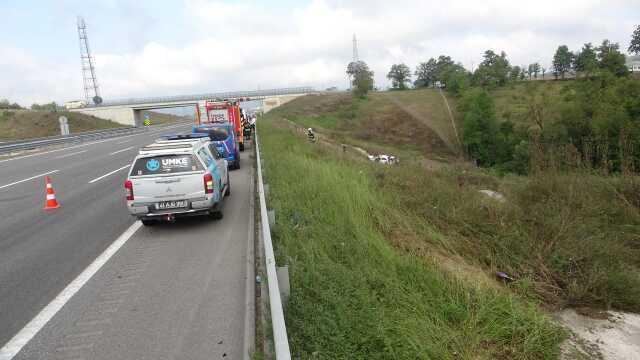 Otomobil 100 metreden yuvarlandı! Baba ve 2 oğlu öldü, eşi ağır yaralı
