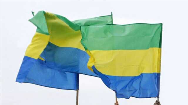 Gabon'daki darbenin kilit ismi geçiş hükümetinin lideri oldu! Askerleri tarafından omuzlarda taşındı