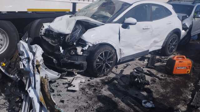 Edirne-Kırklareli Yolunda Zincirleme Trafik Kazası: 1 Ölü, 36 Yaralı
