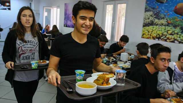 KYK YEMEK ÜCRETLİ Mİ, ne kadar? KYK yemek fiyatları 2023!
