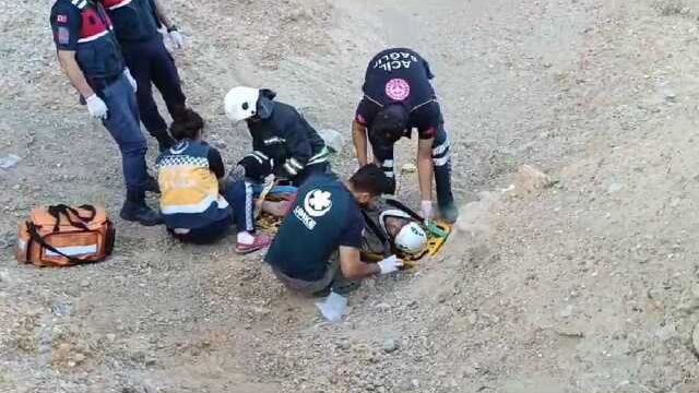 Domuz avına çıkan avcılar, maden sahasındaki çukurda 3 gün boyunca mahsur kalan Fransız gezgini kurtardı